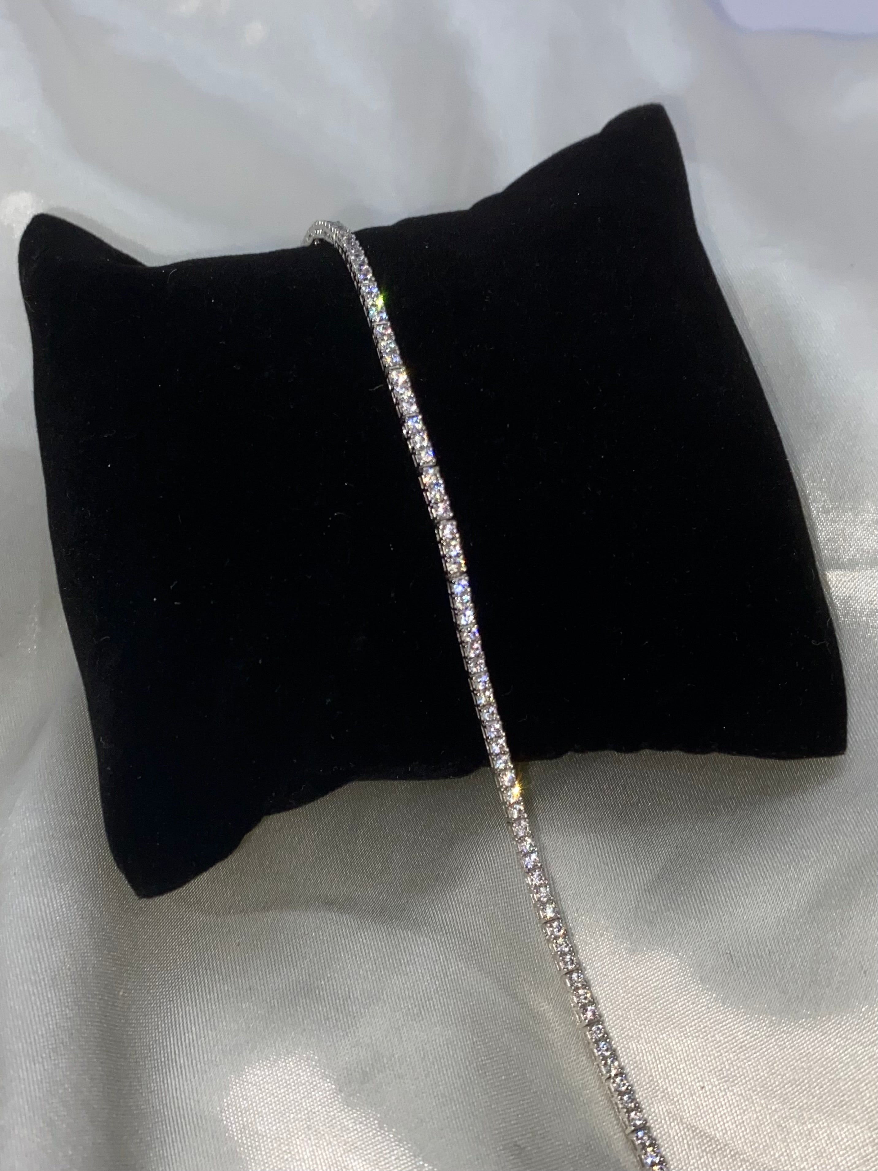 Bracciale tennis in oro 18kt