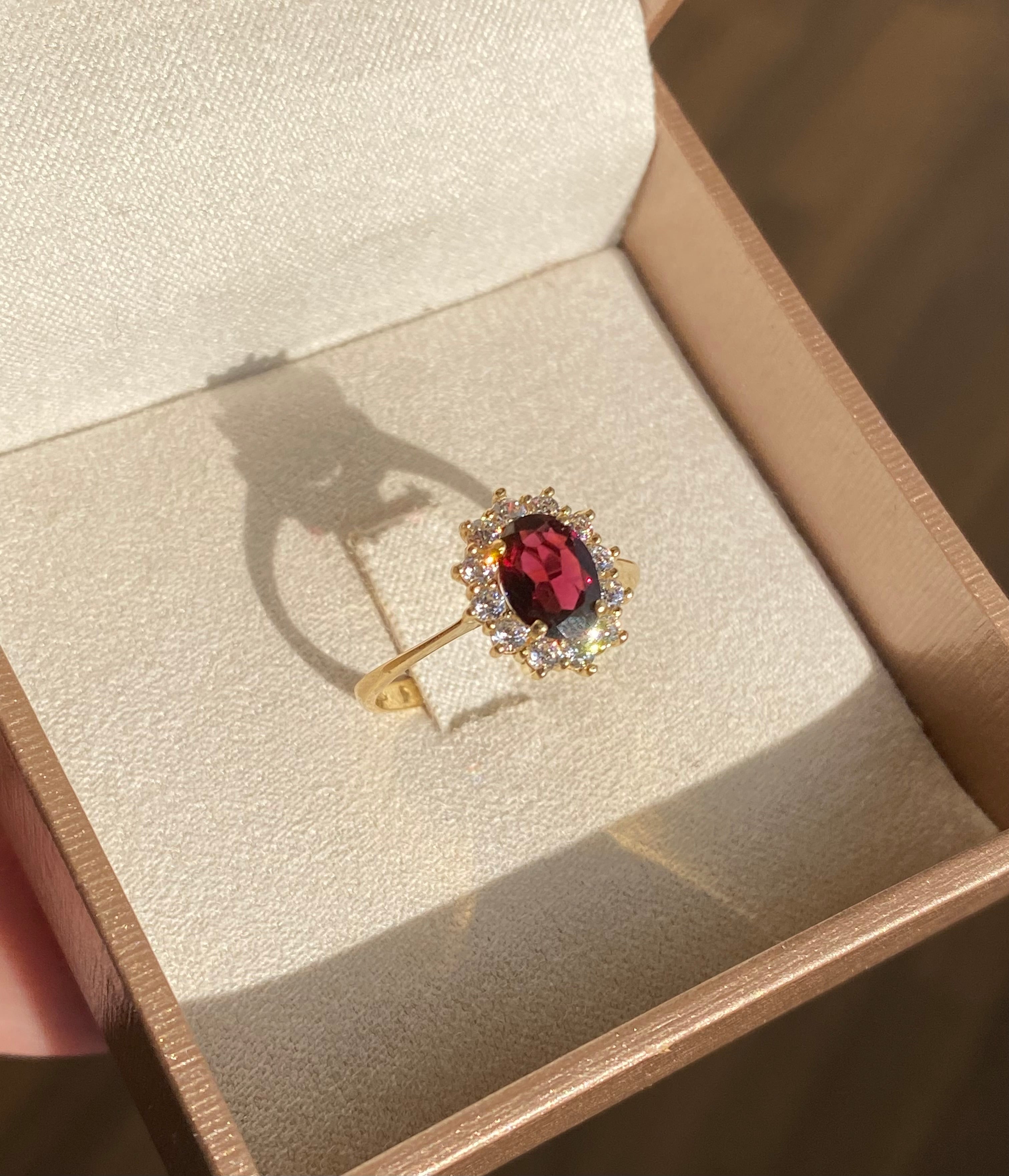 Kate ring 18kt yellow gold