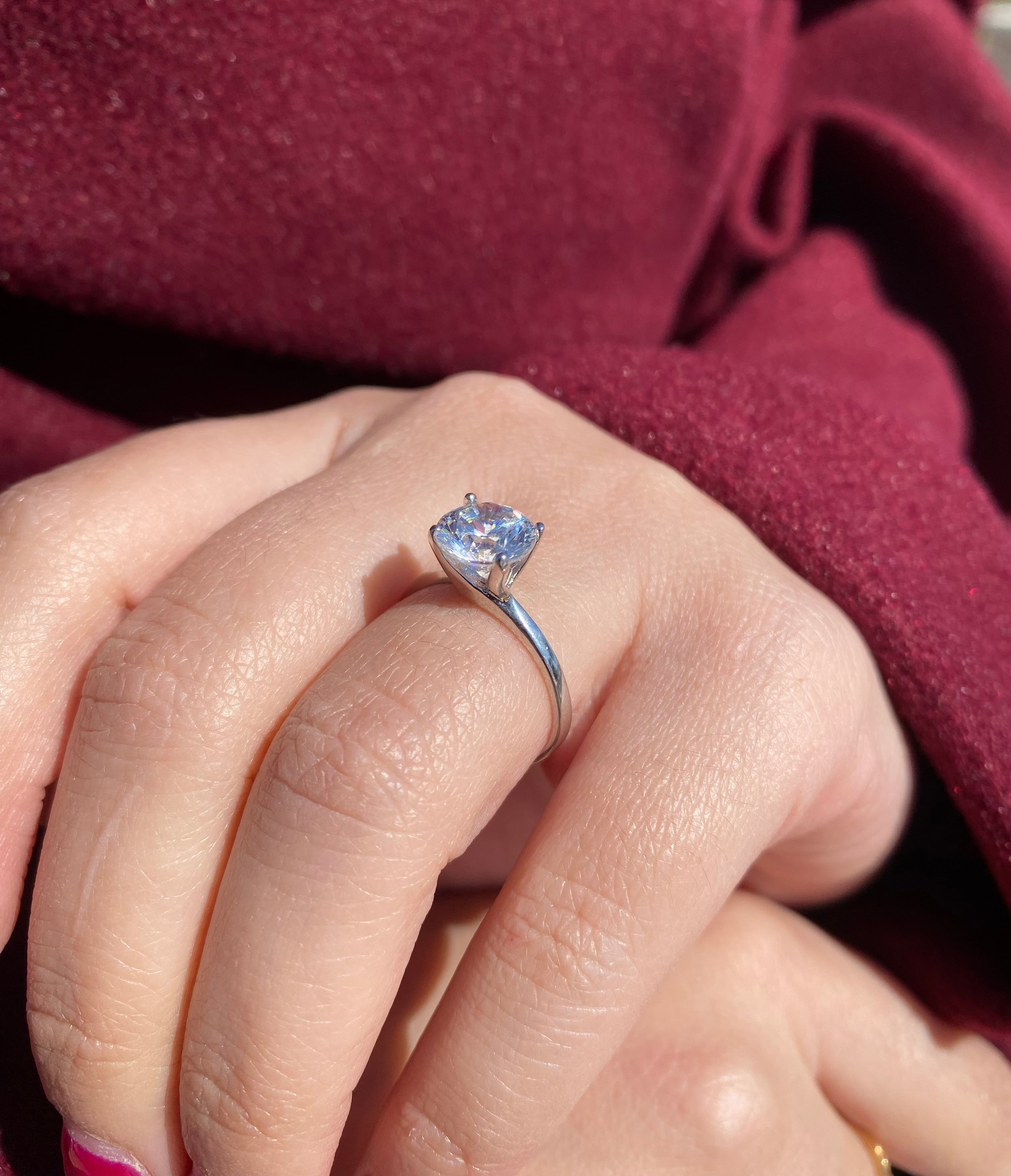 Solitario Valentino big