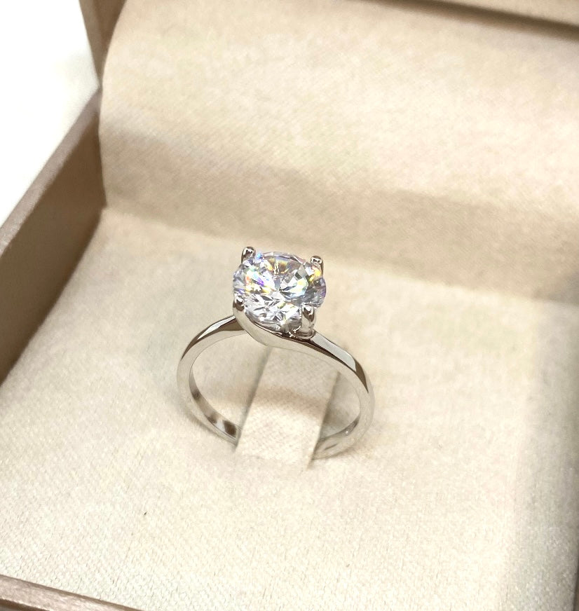 Anello solitario con pietra 1 ct moissanite naturale