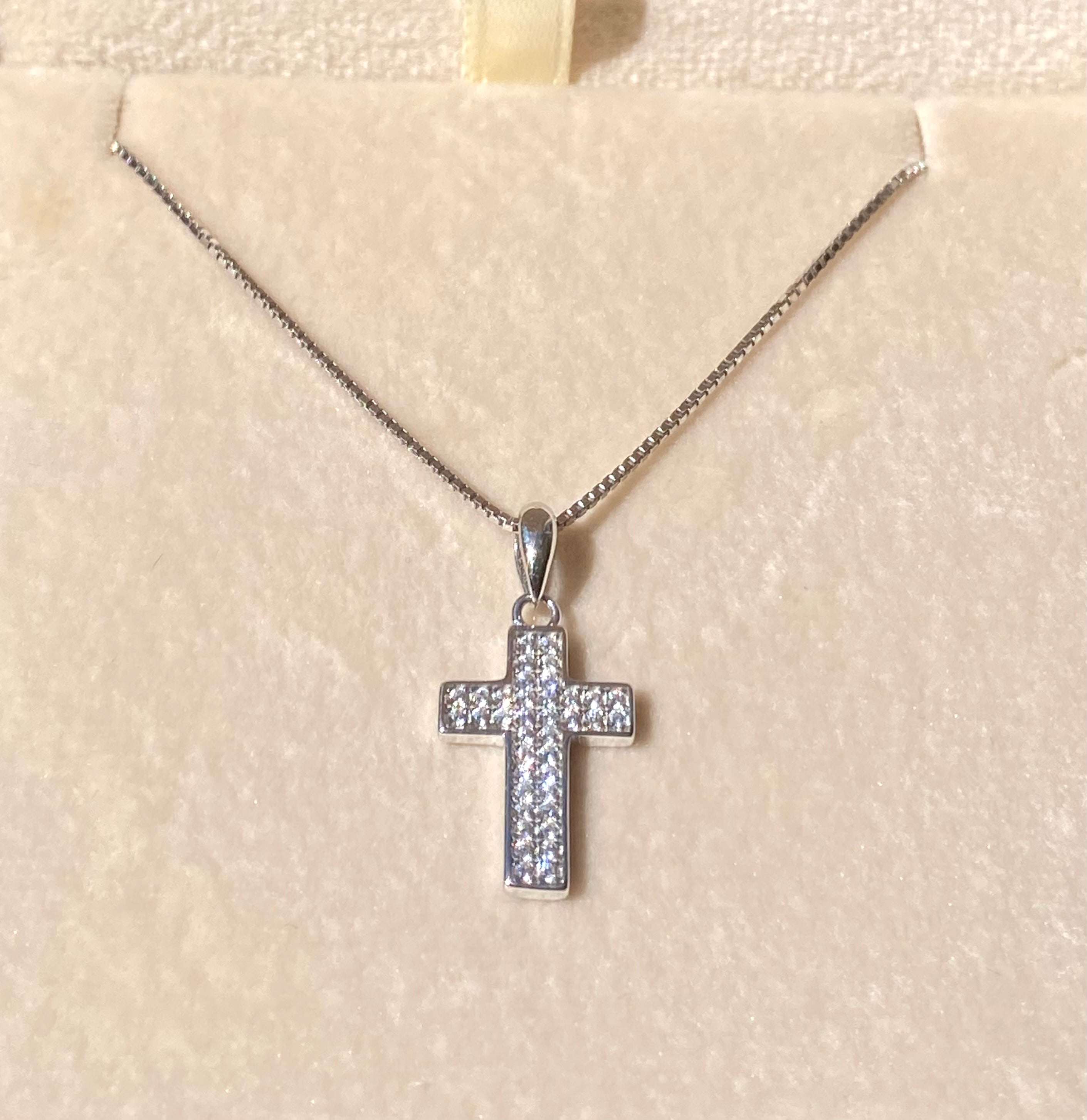 Collana Croce con pavé