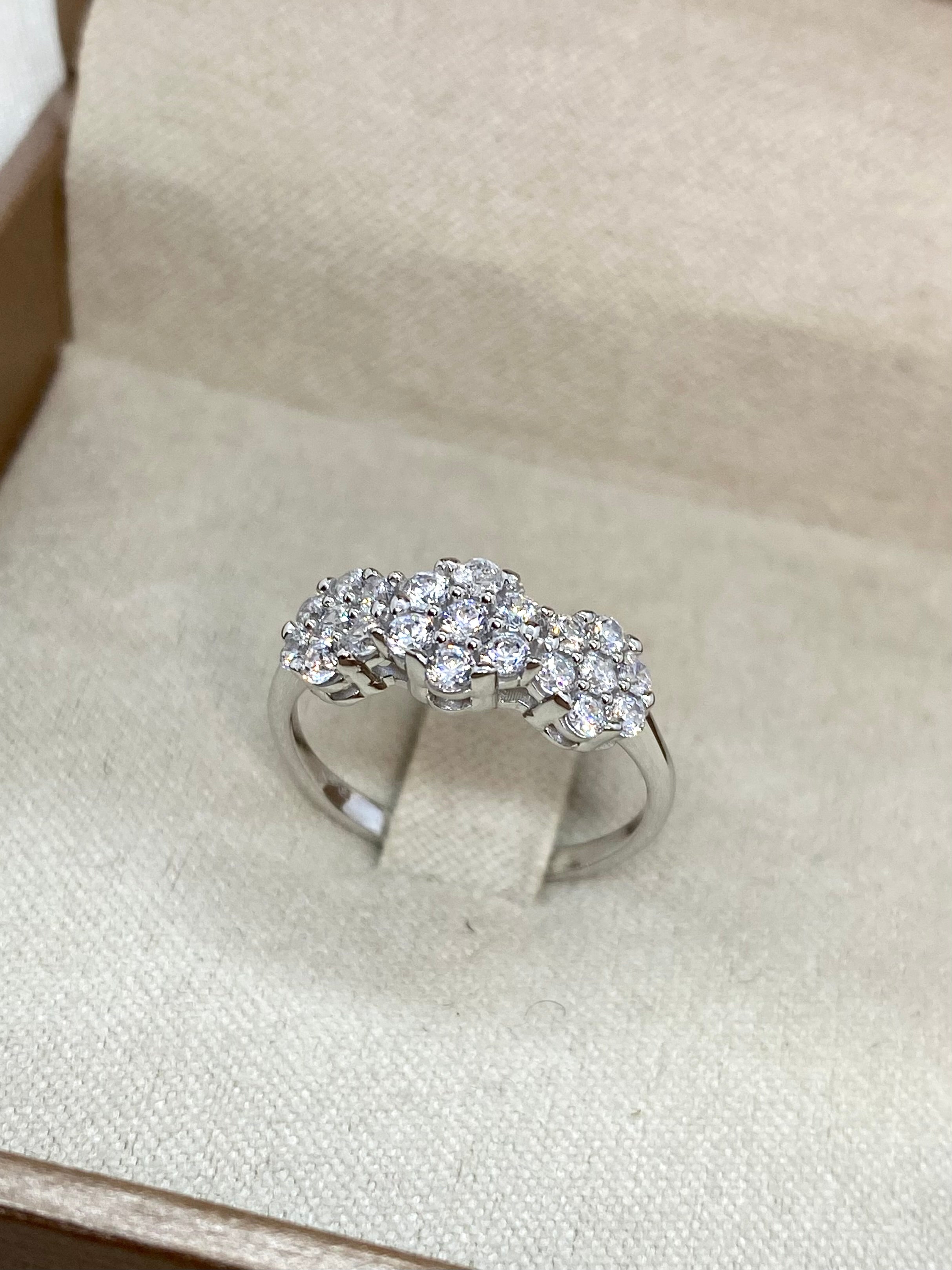 Anello Trilogy Magic