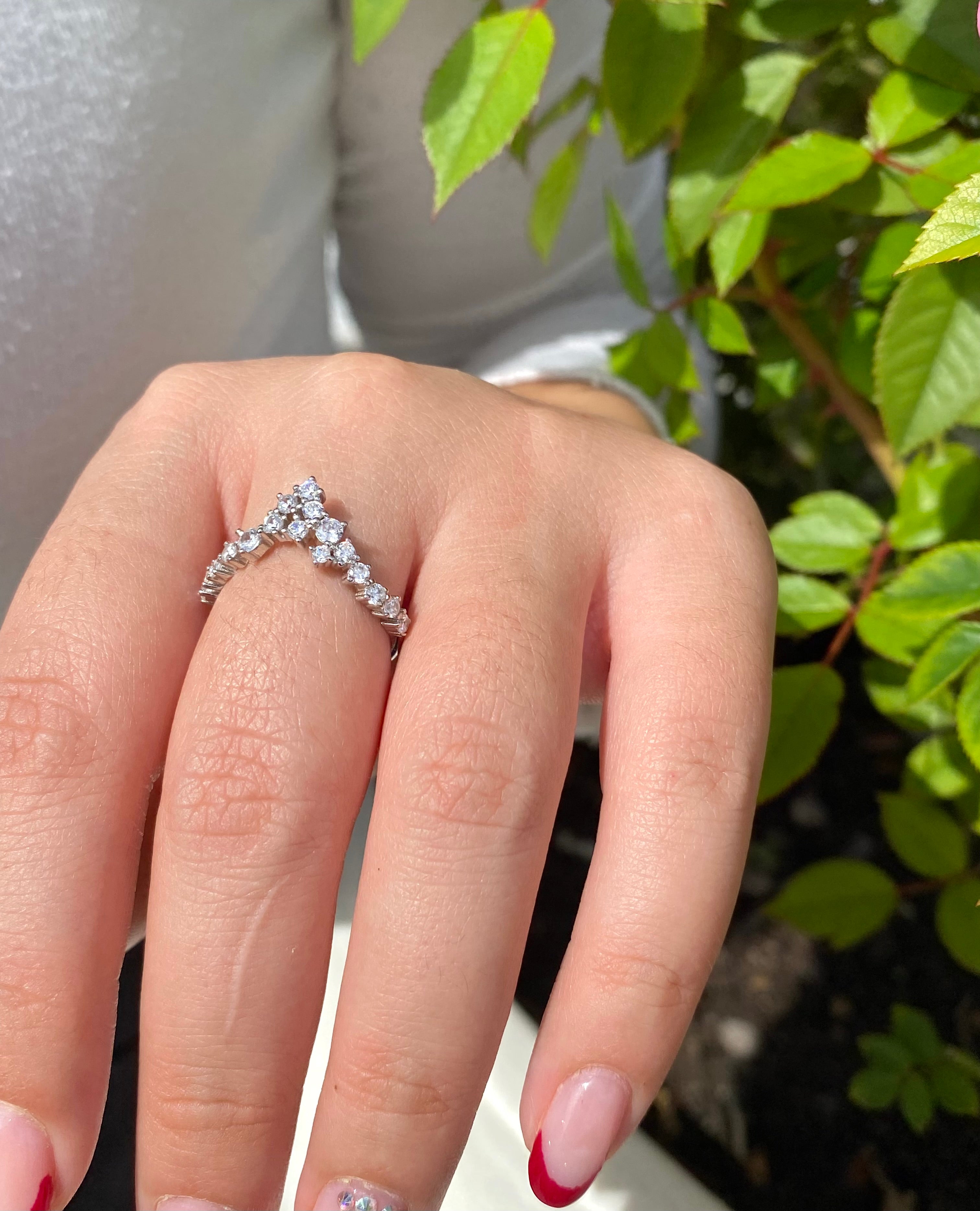 Anello tiara lucente