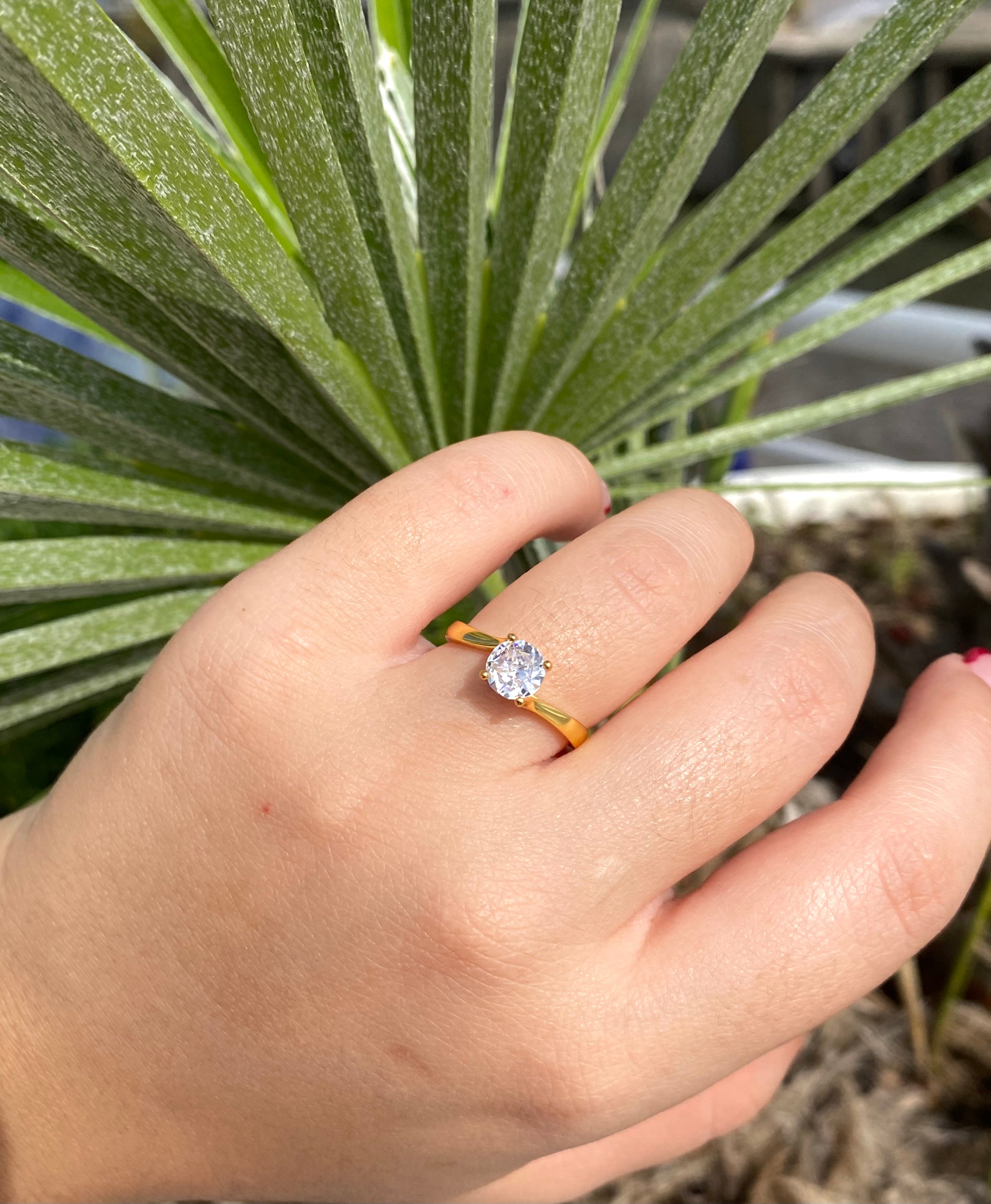 Anello solitario Valentino