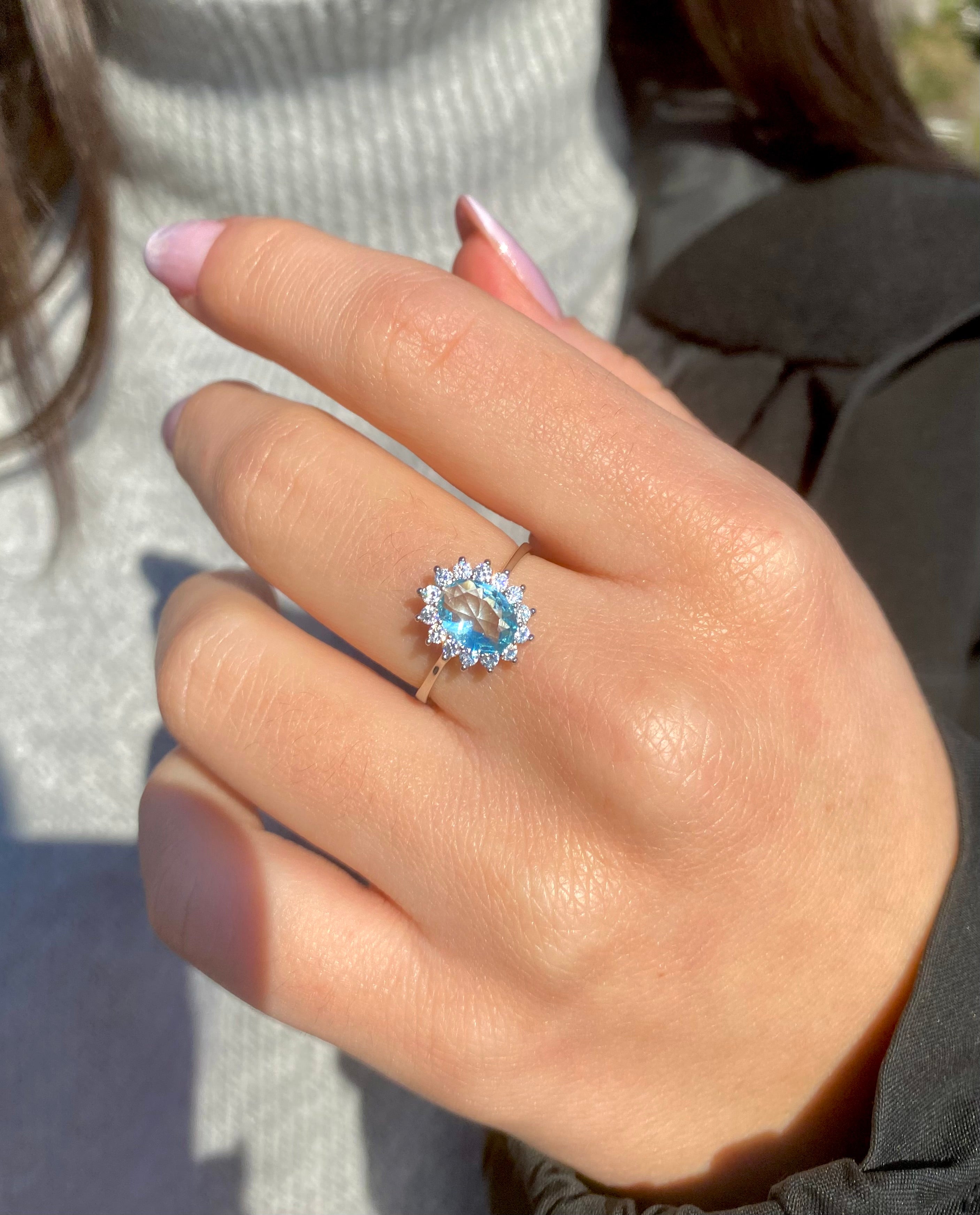 Anello acquamarina sintetica