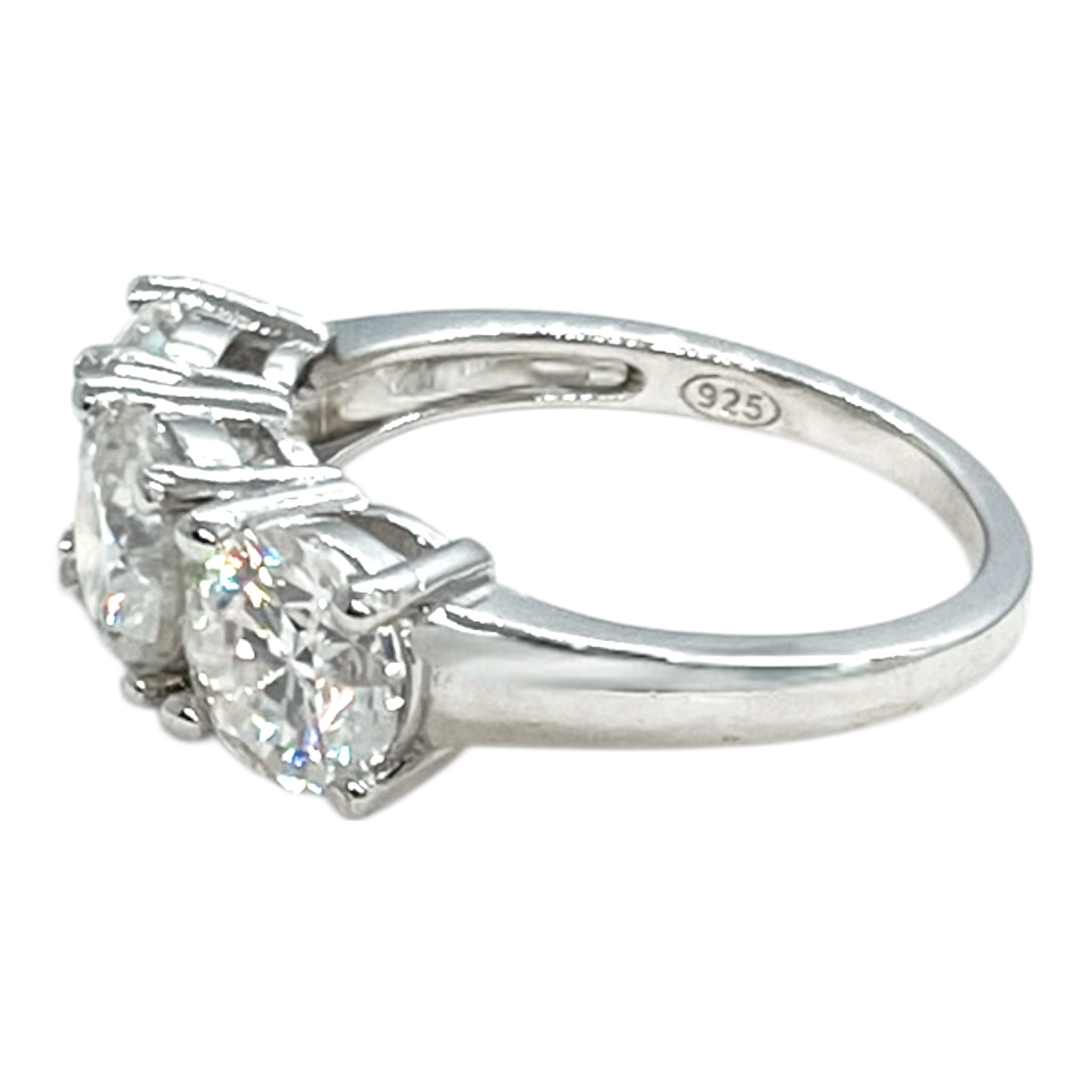 Trilogy con moissanite da 3ct