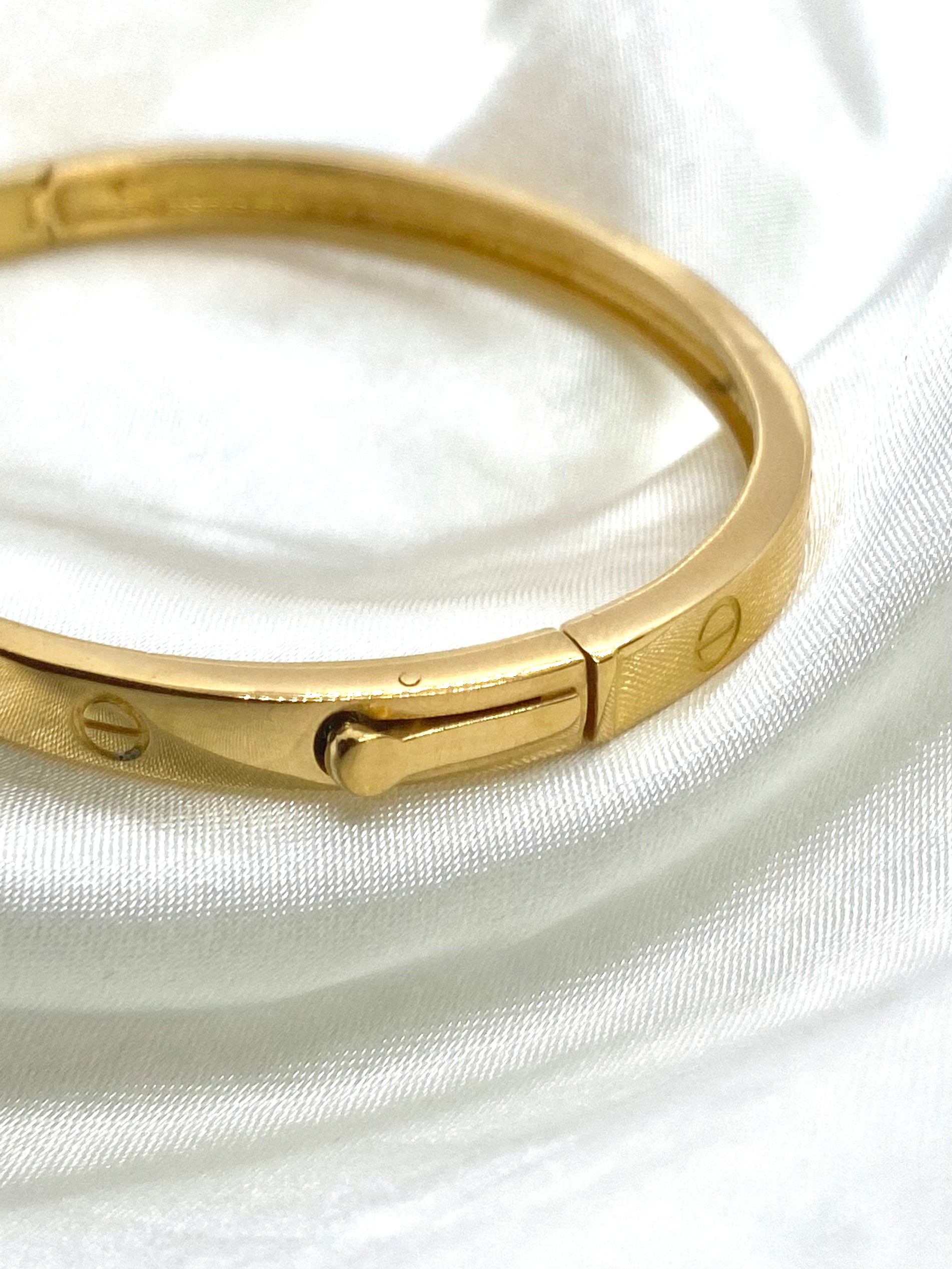 Cartier love bracelet