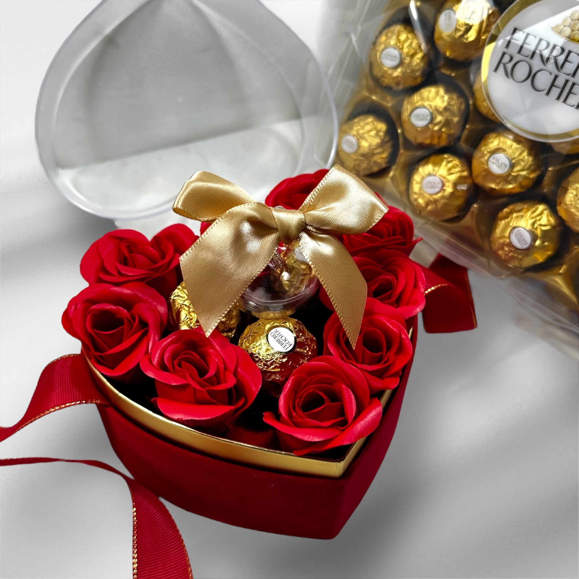 BOXE SAN VALENTINO ROSE E PREZIOSO CIONDOLO A CUORE ARGENTO 925