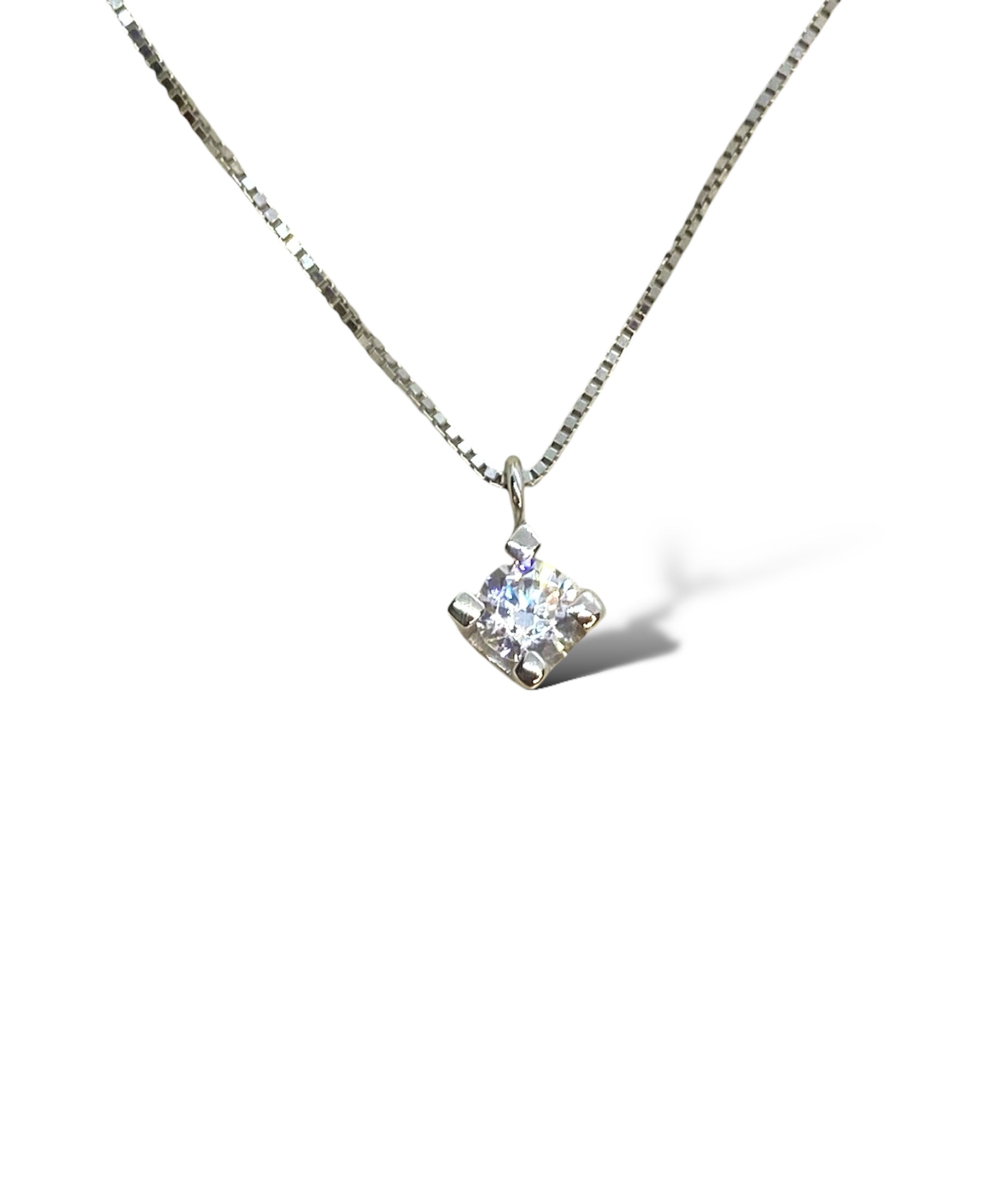 Square light point necklace