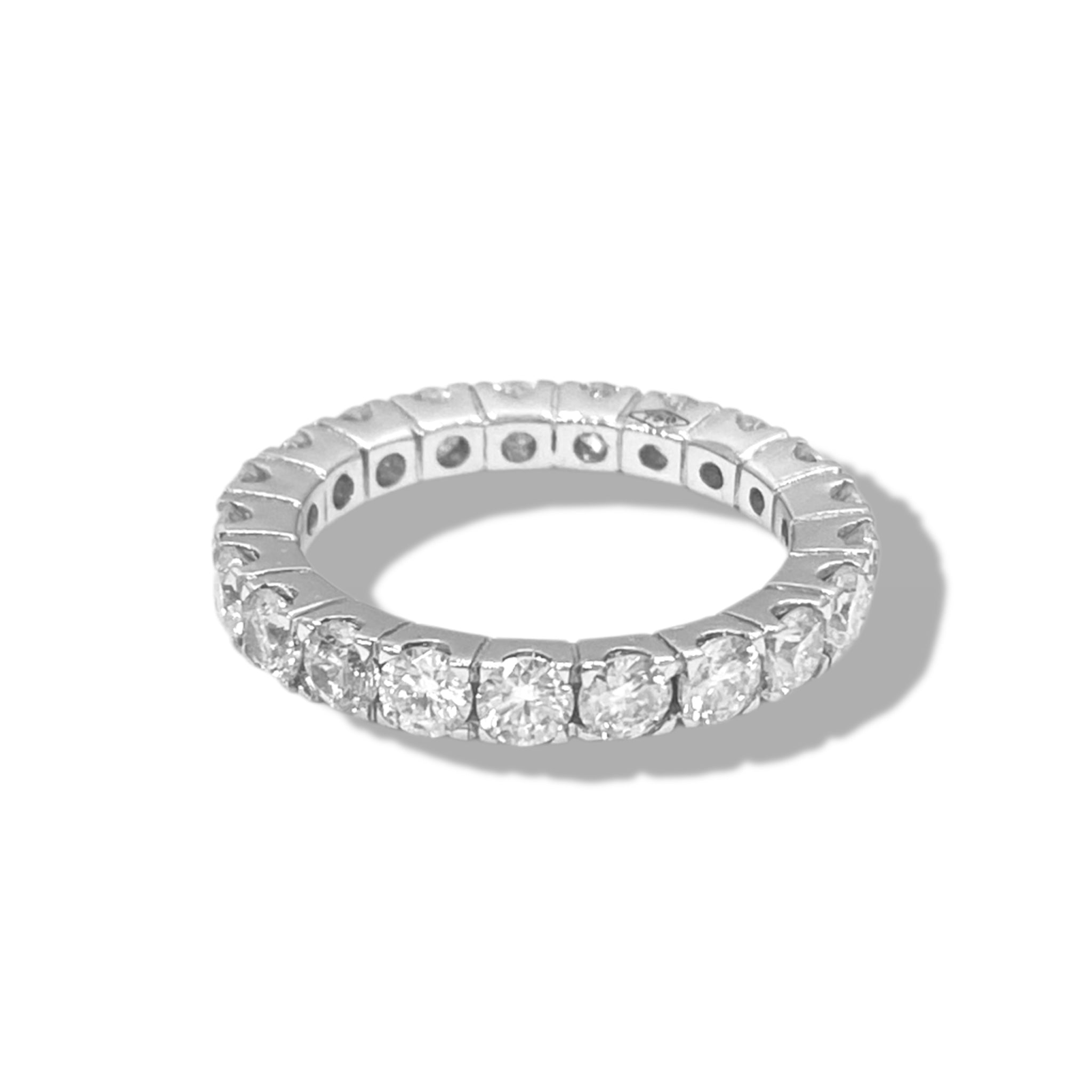 Anello eternity in oro bianco 18kt e moissaniti D color Purezza VVS