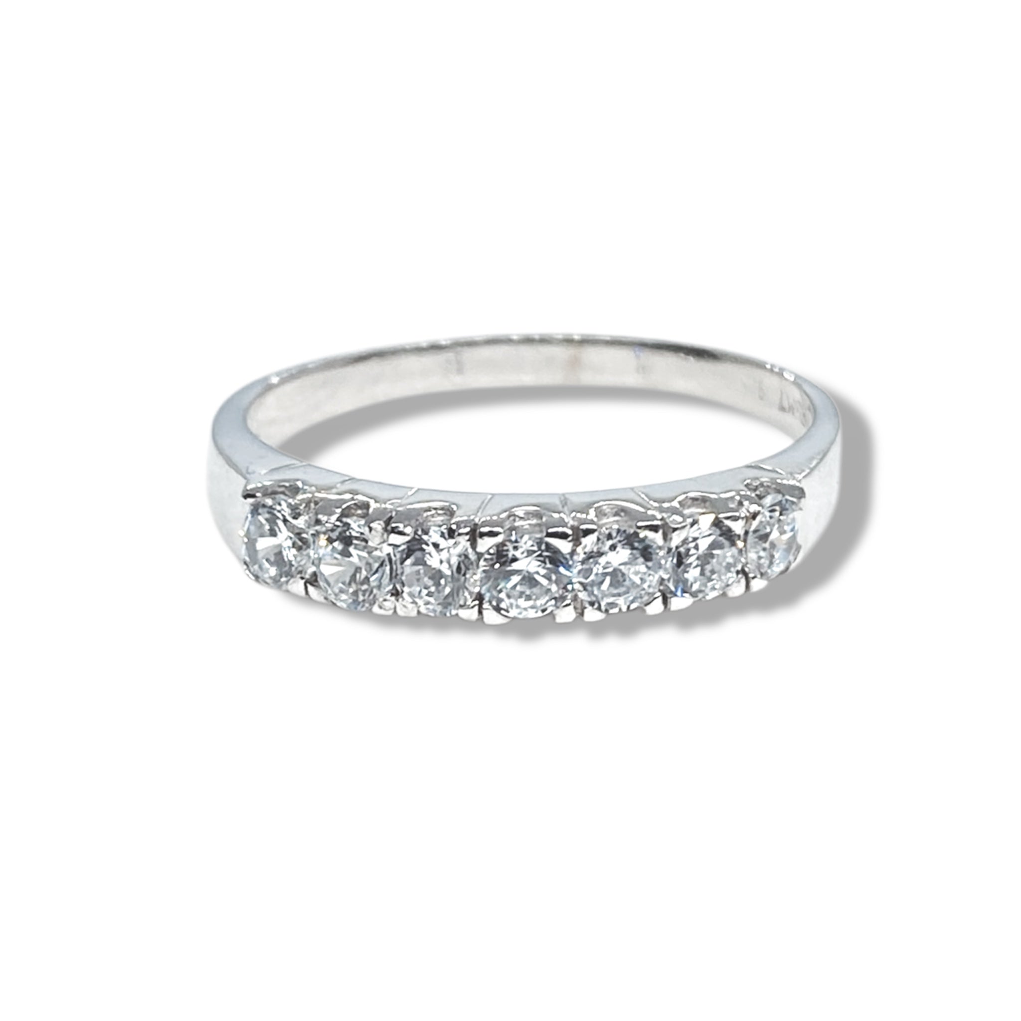 Anello riviera con sette pietre luminose