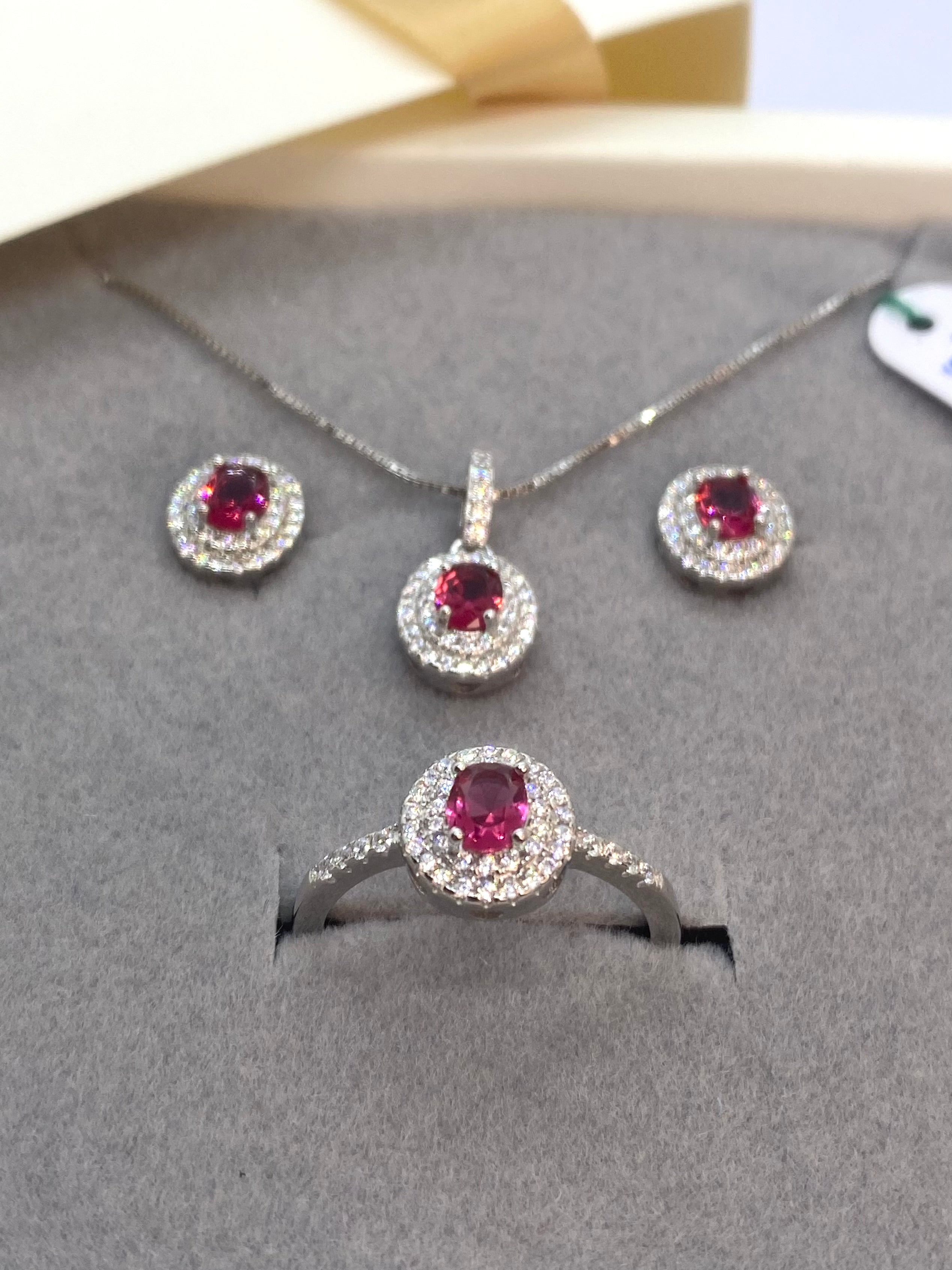 Set luxury rosso rubino