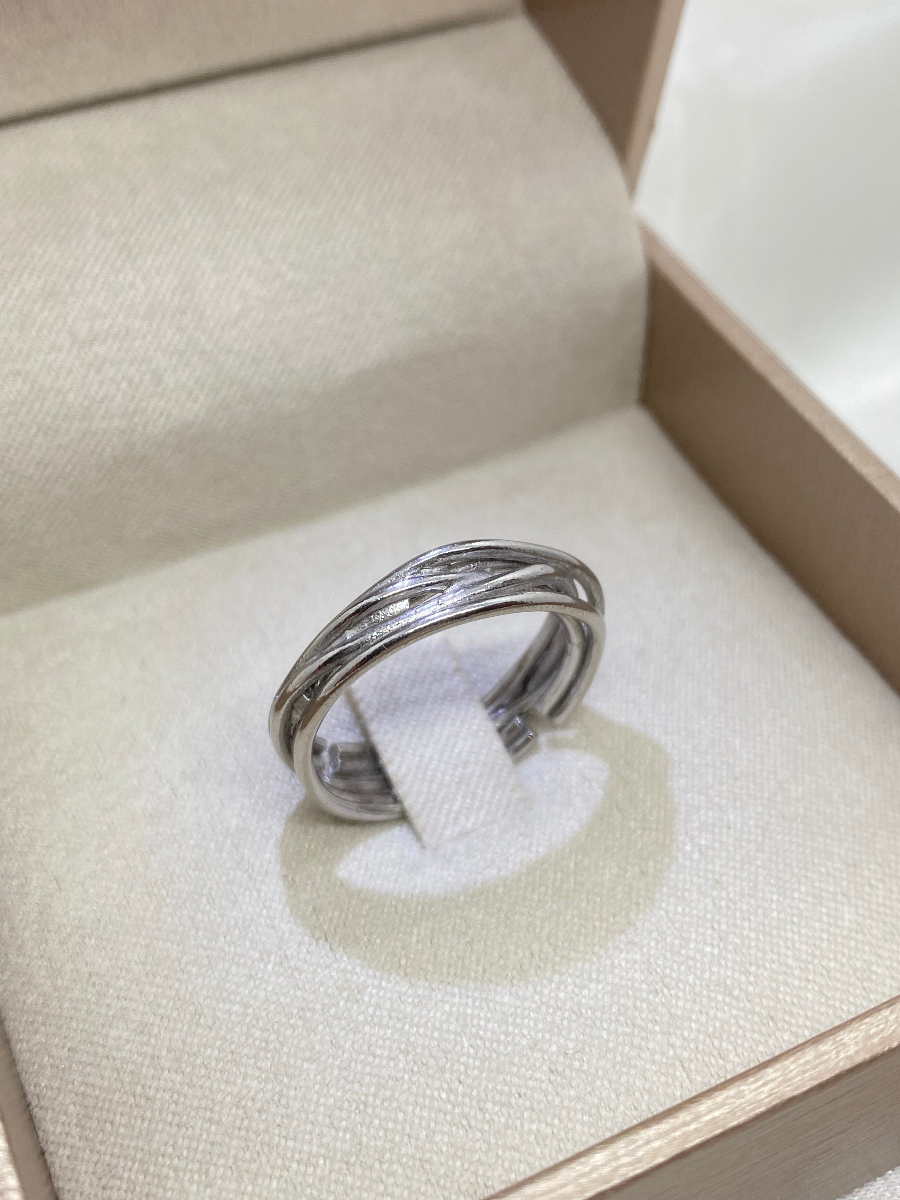 Thread of life ring