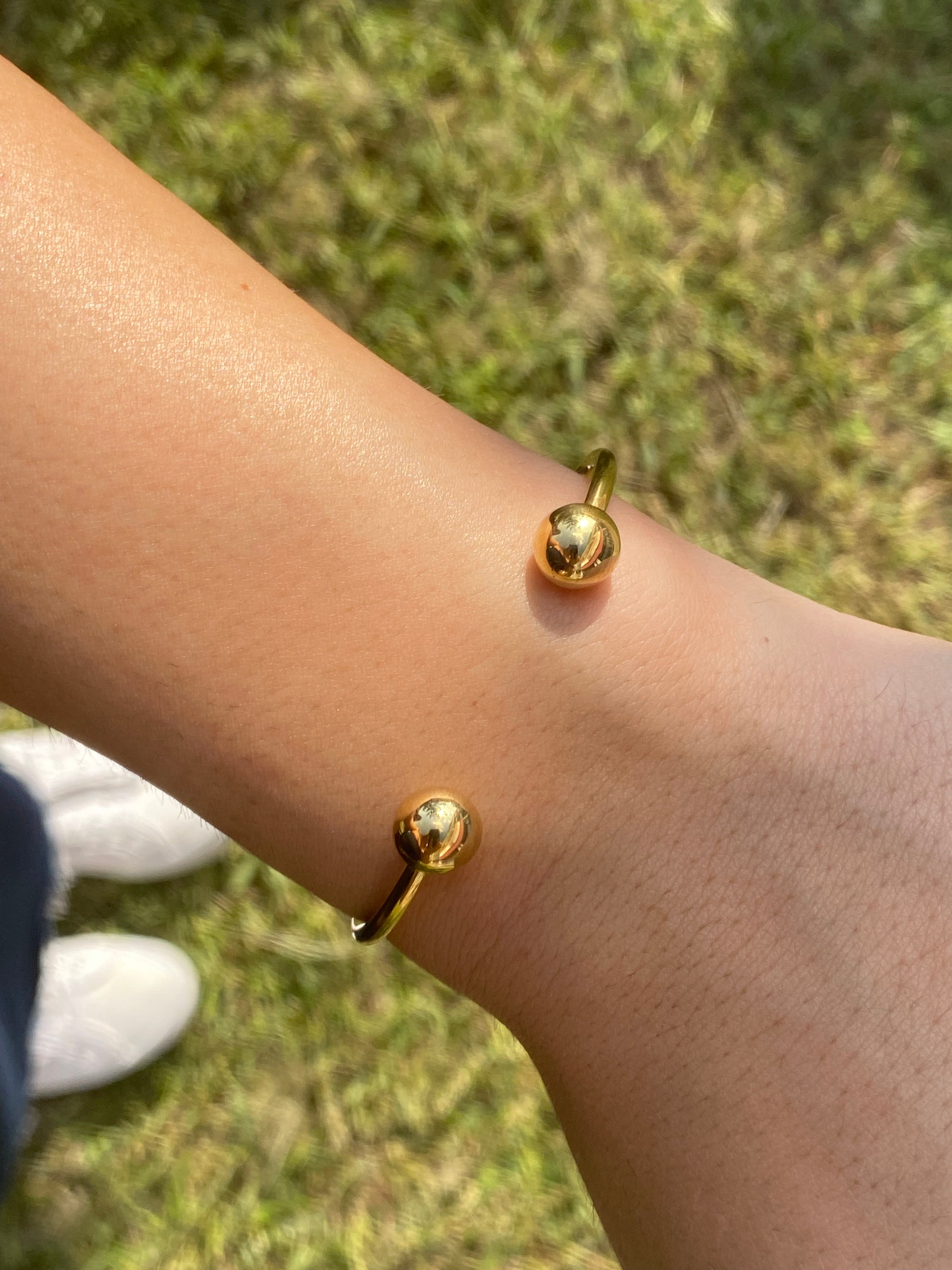 Piercing bracelet