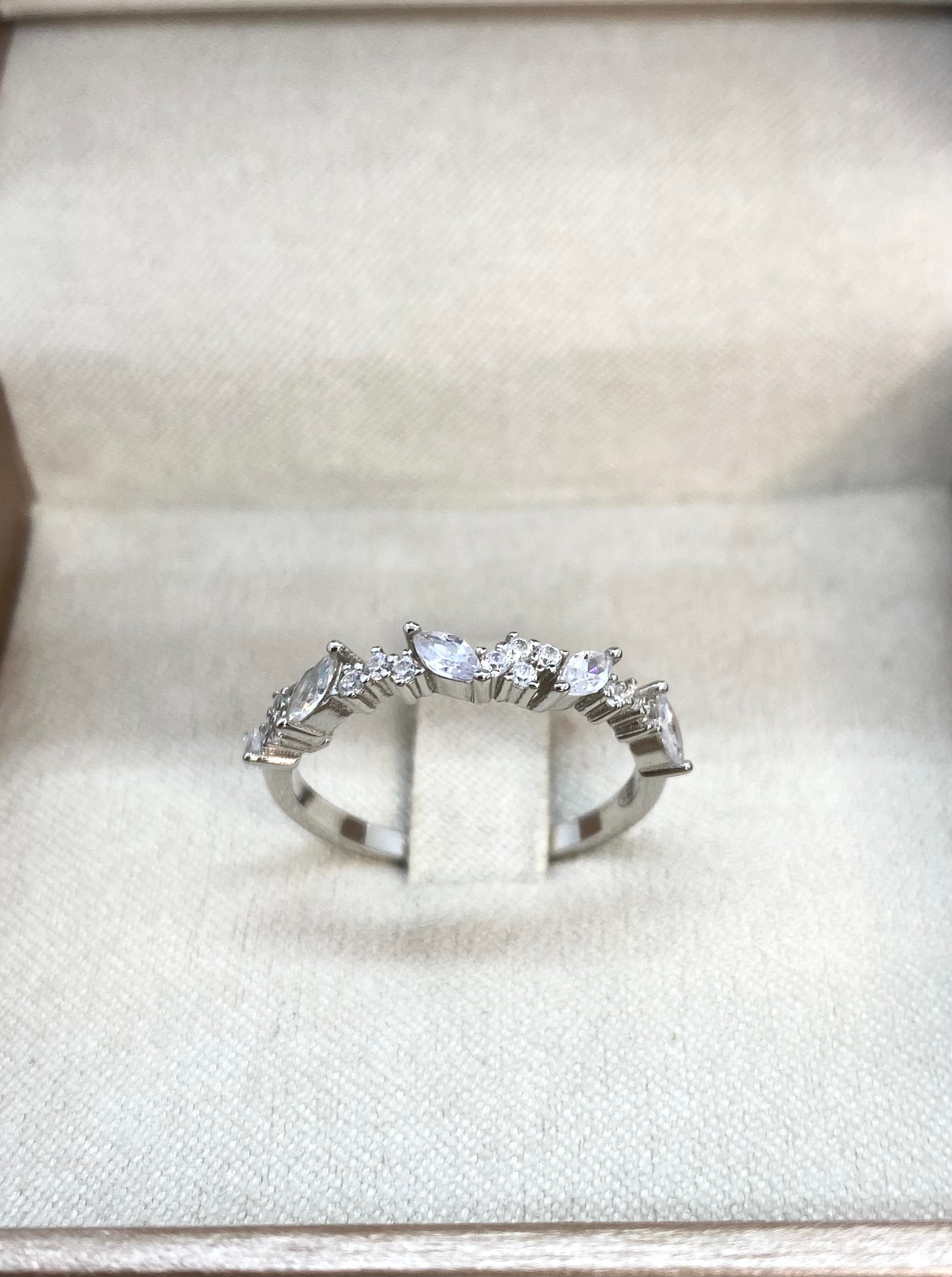 Comet ring