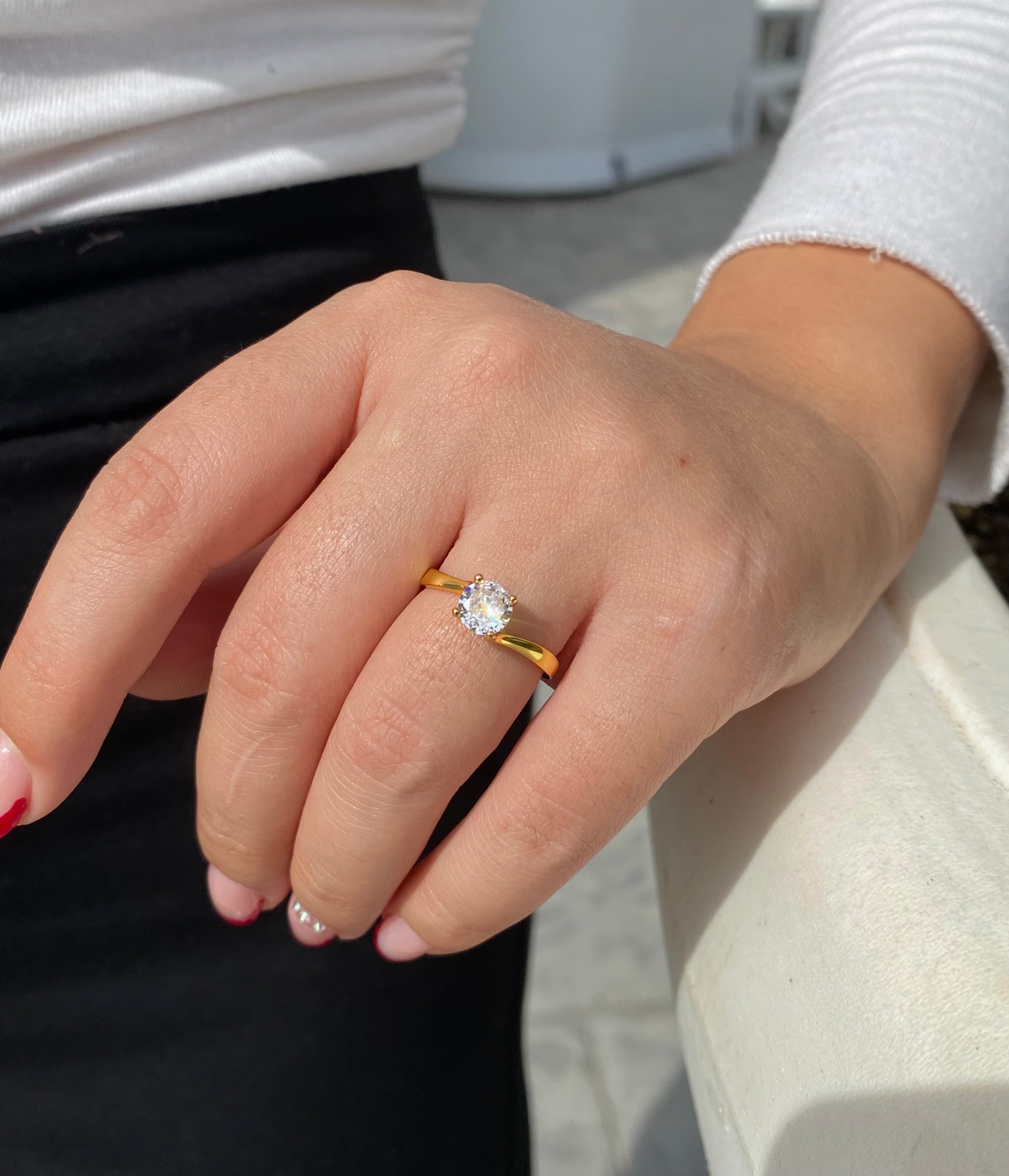 Valentino solitaire ring