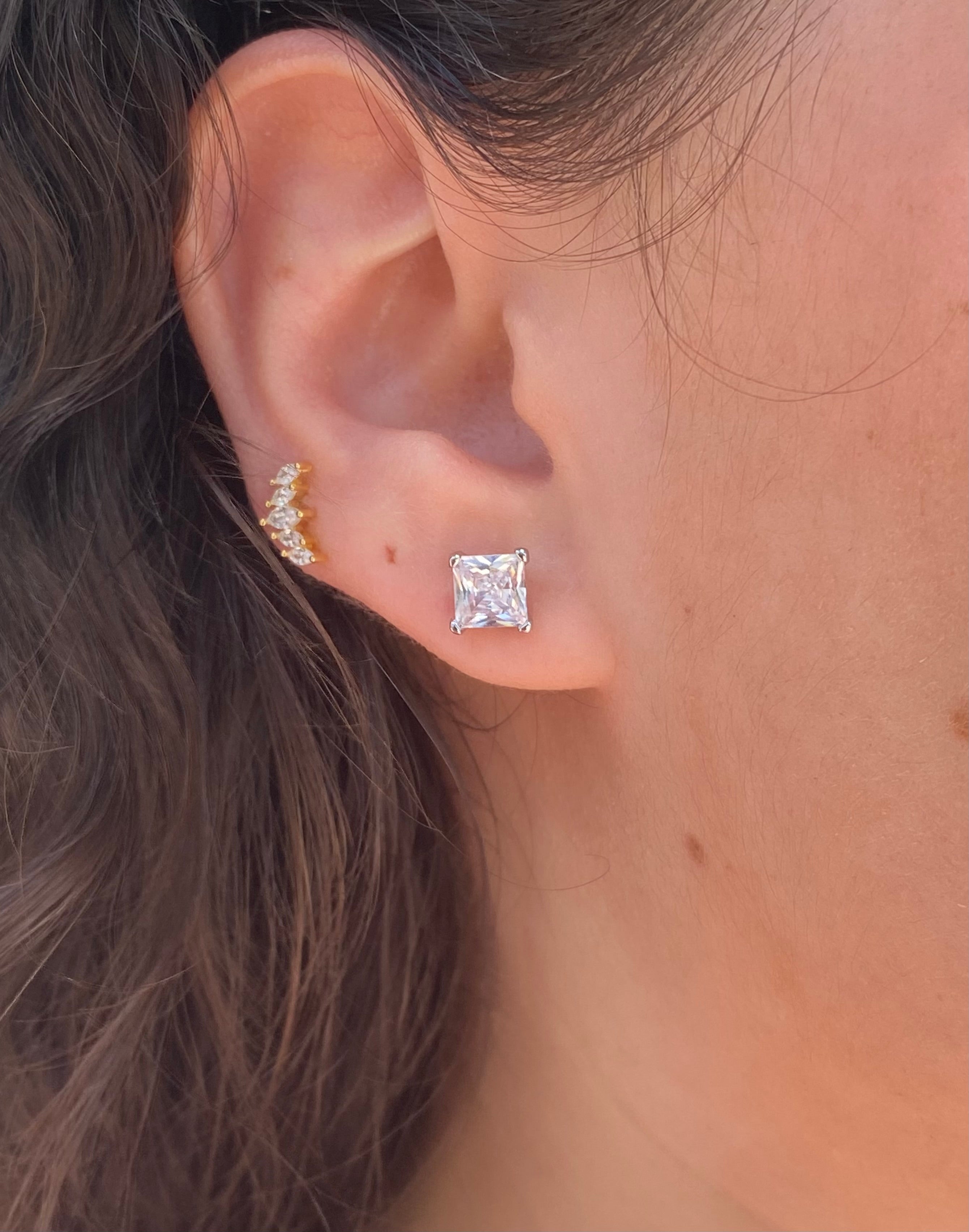 Light point earrings
