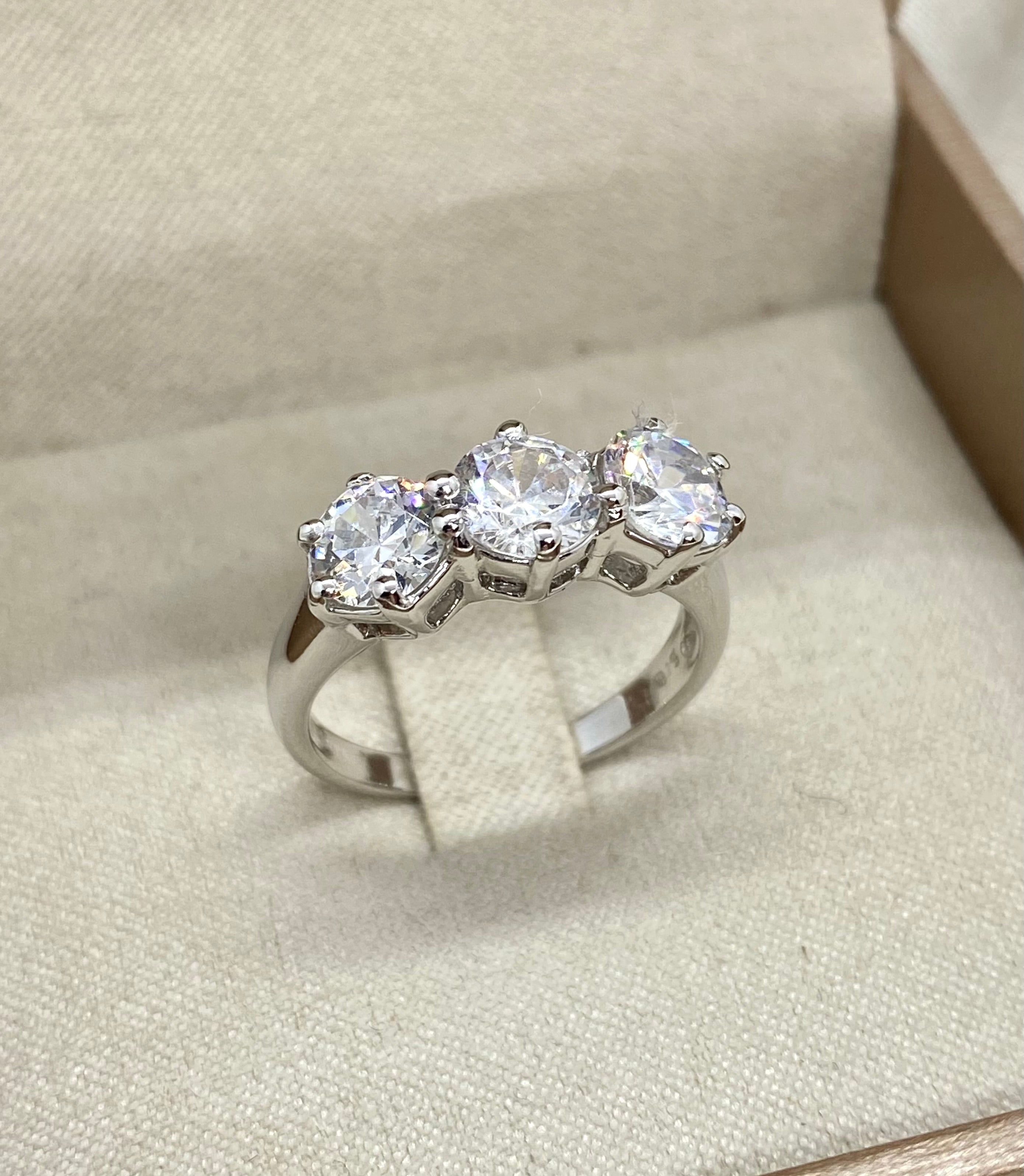 Trilogy maxi ring