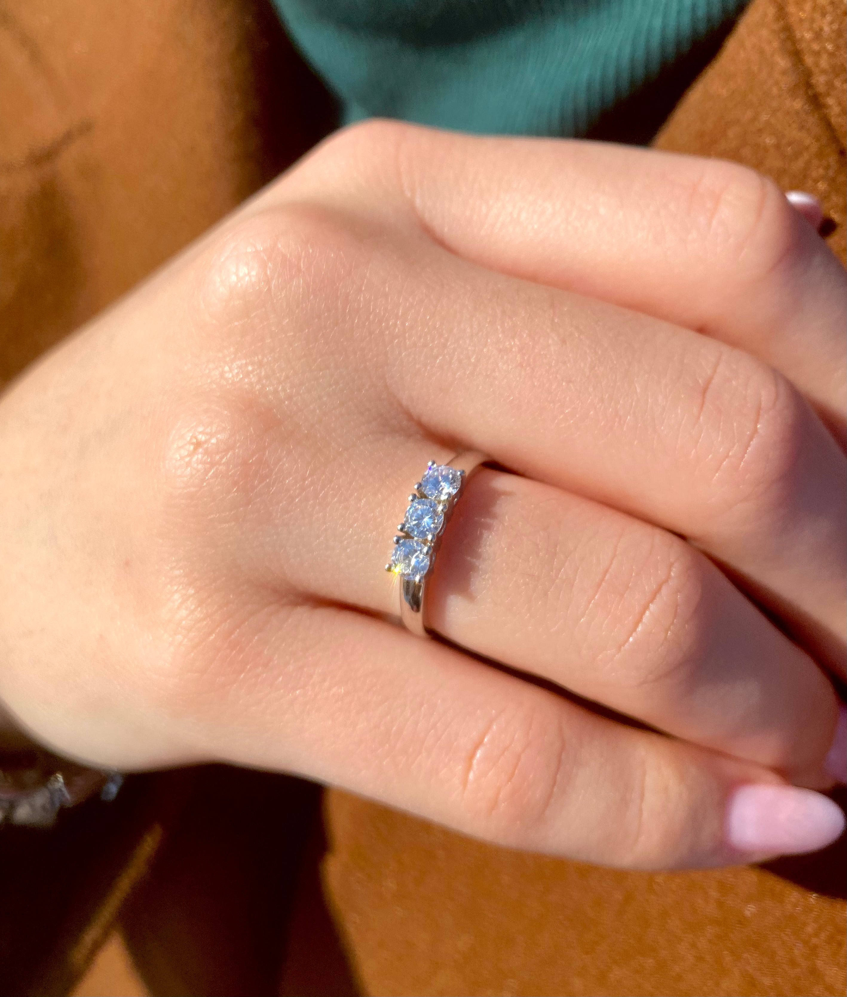Trilogy ring