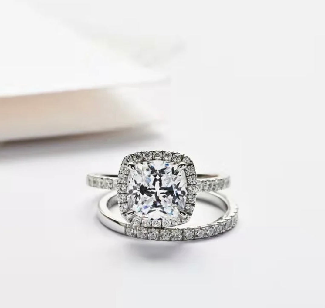 Shine Luxury ring