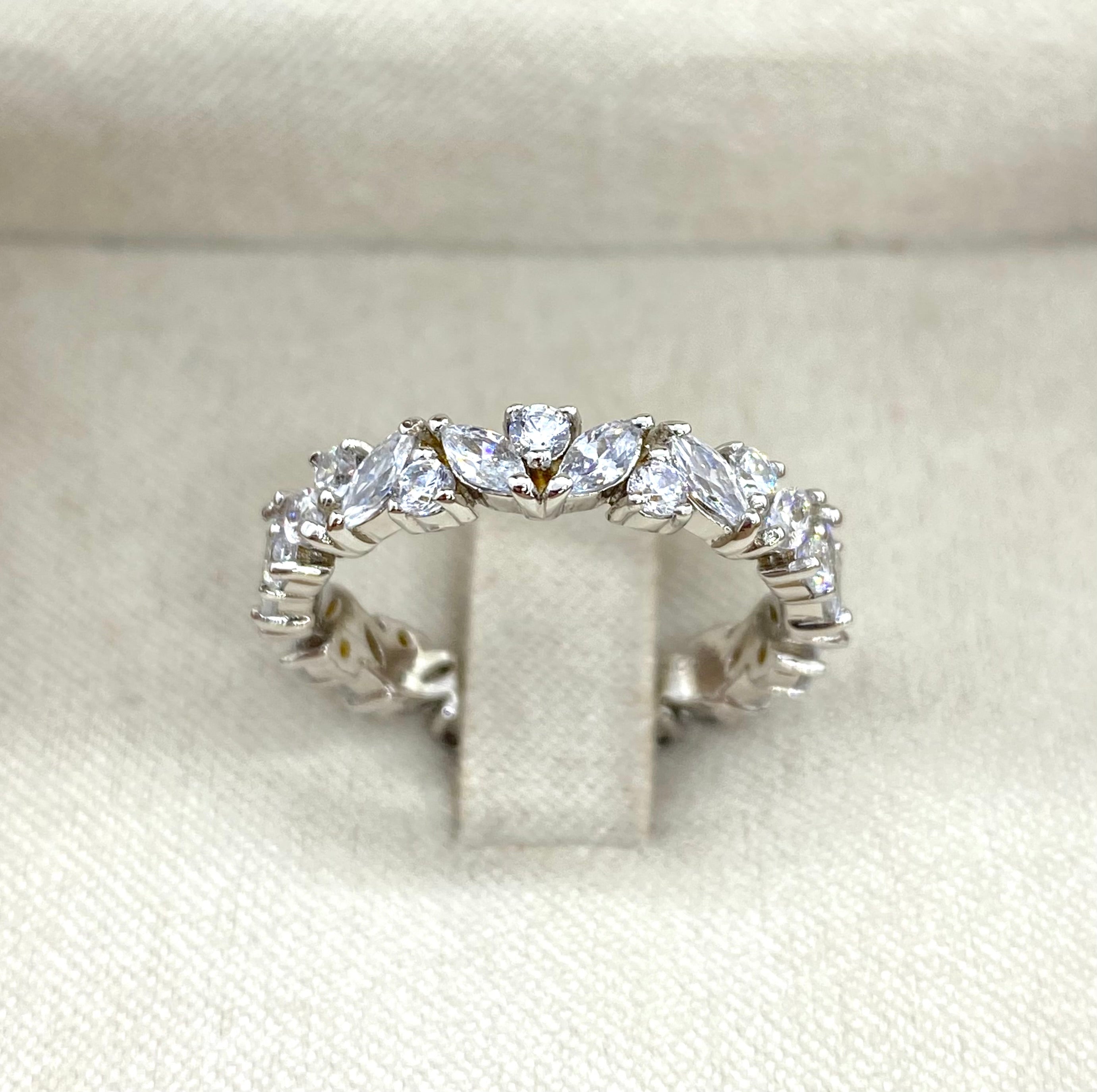 Deluxe Veretta ring