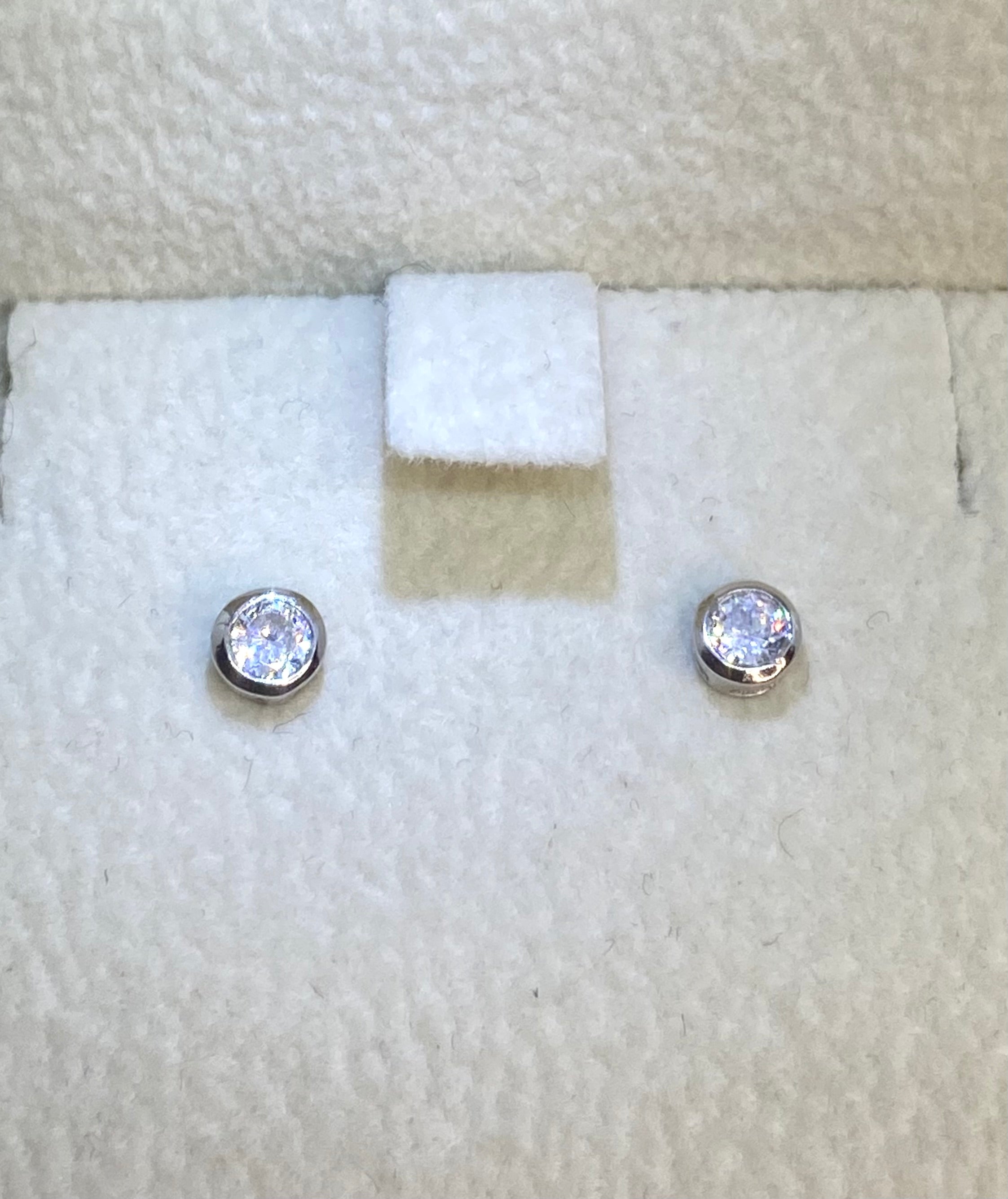 Light onion earrings