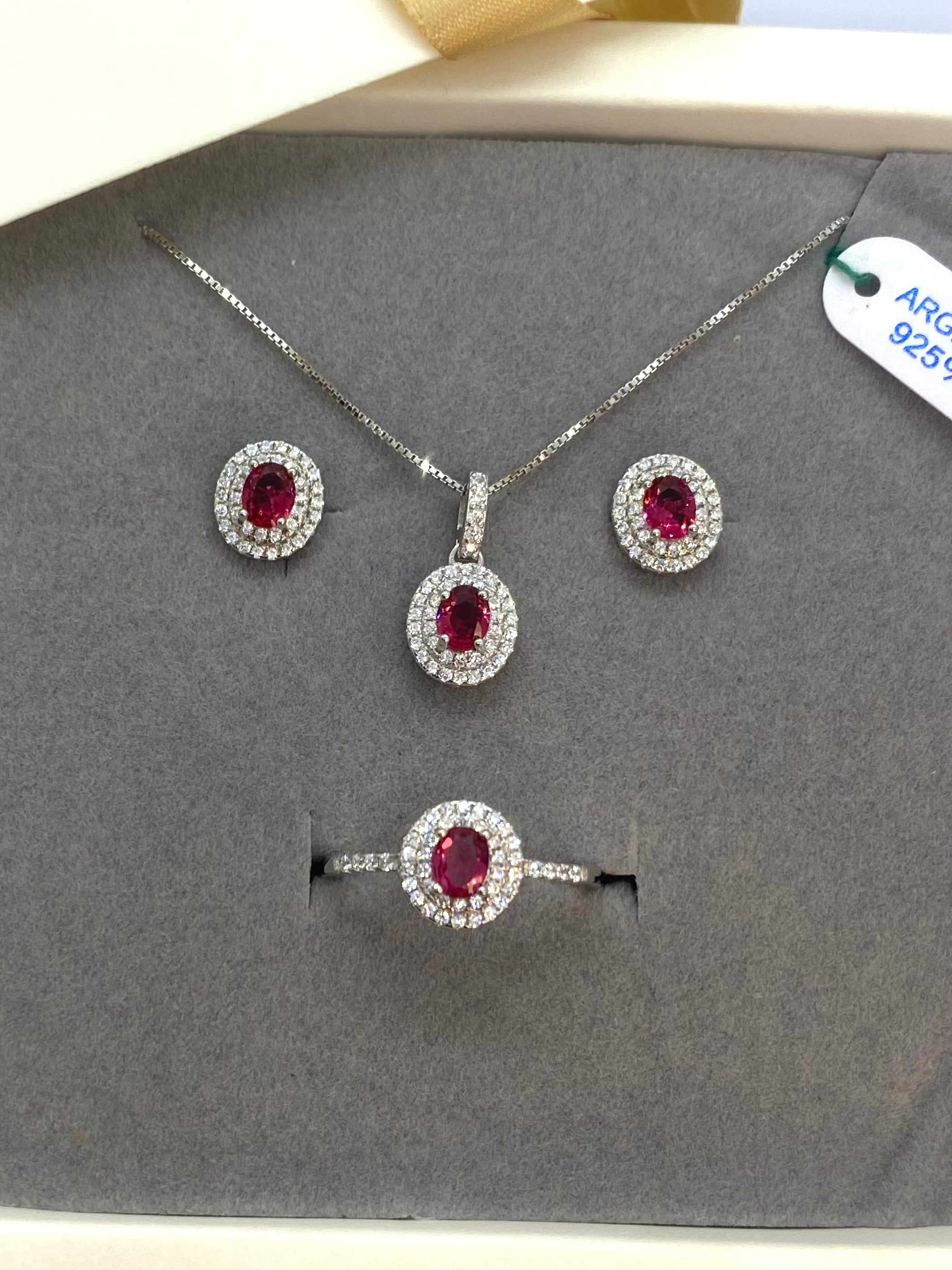 Ruby red luxury set