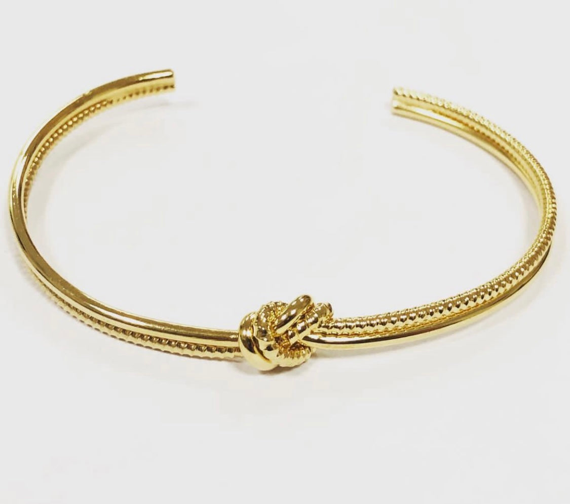Knot bracelet
