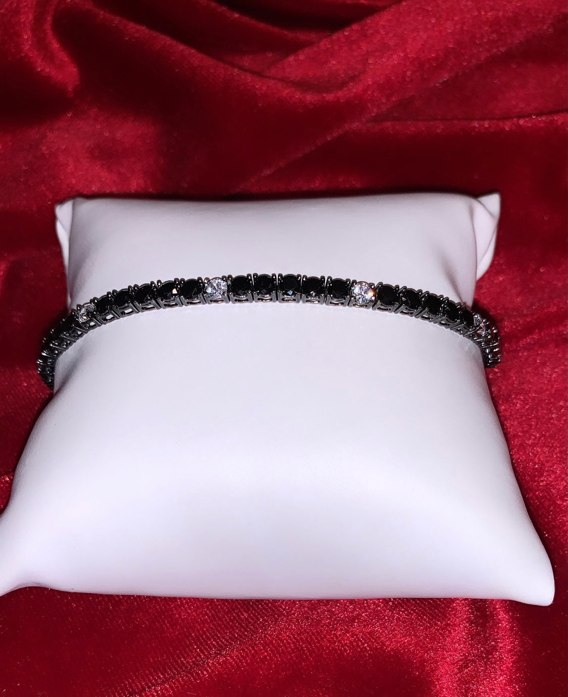 Two-tone tennis bracelet