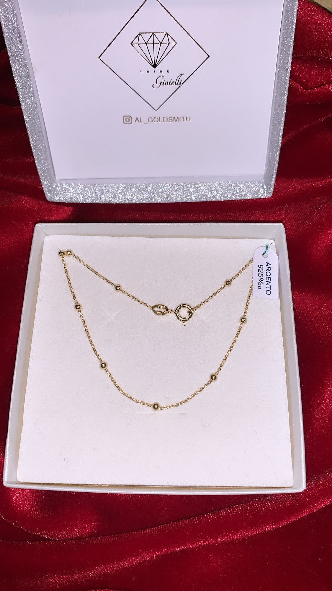 Ball necklace