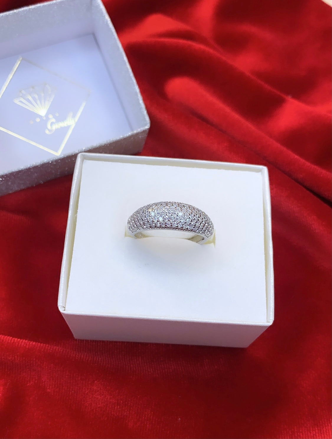 Sparkling Band Ring